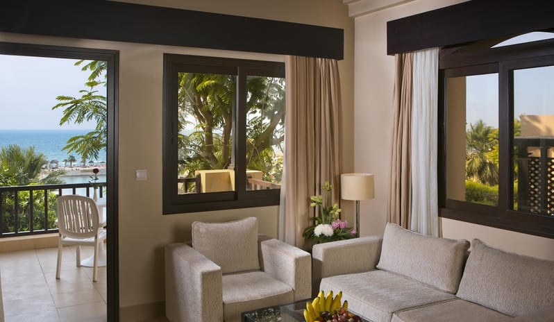 middle-east-holidays-ras-al-khaimah-the-cove-rotana-resort-sea-view -two-bedroom-villa